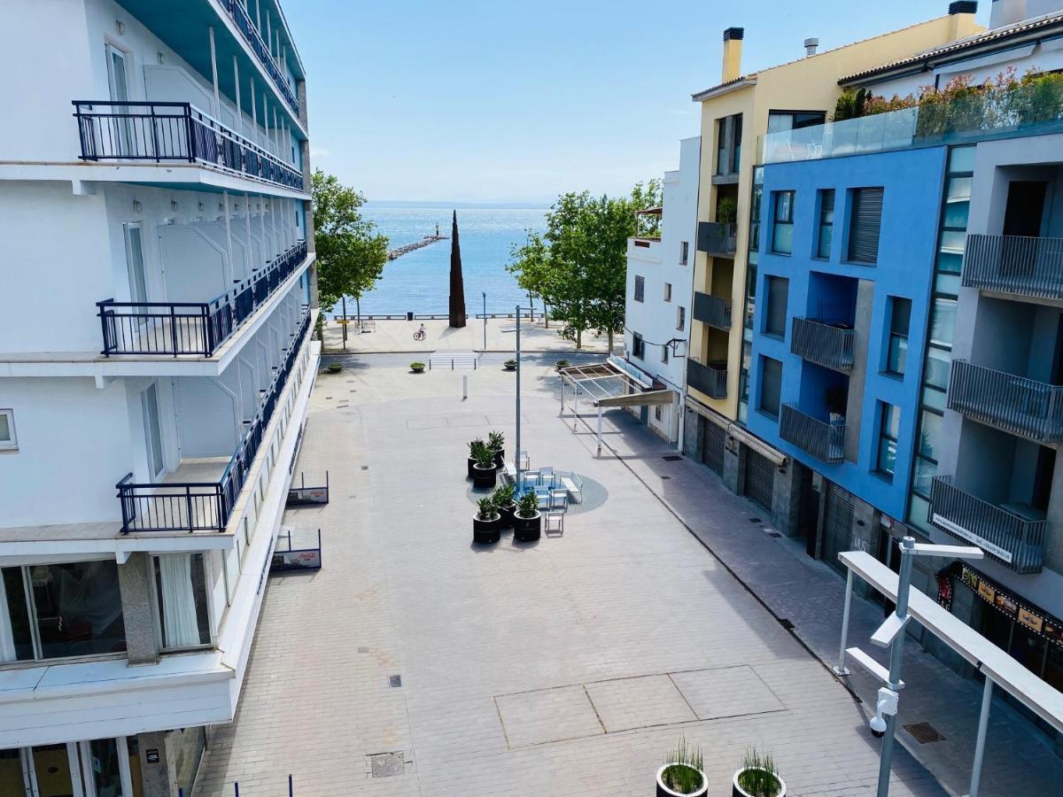 SANT ELM - Apartamento en la playa y el centro de Roses Apartamento Exterior foto